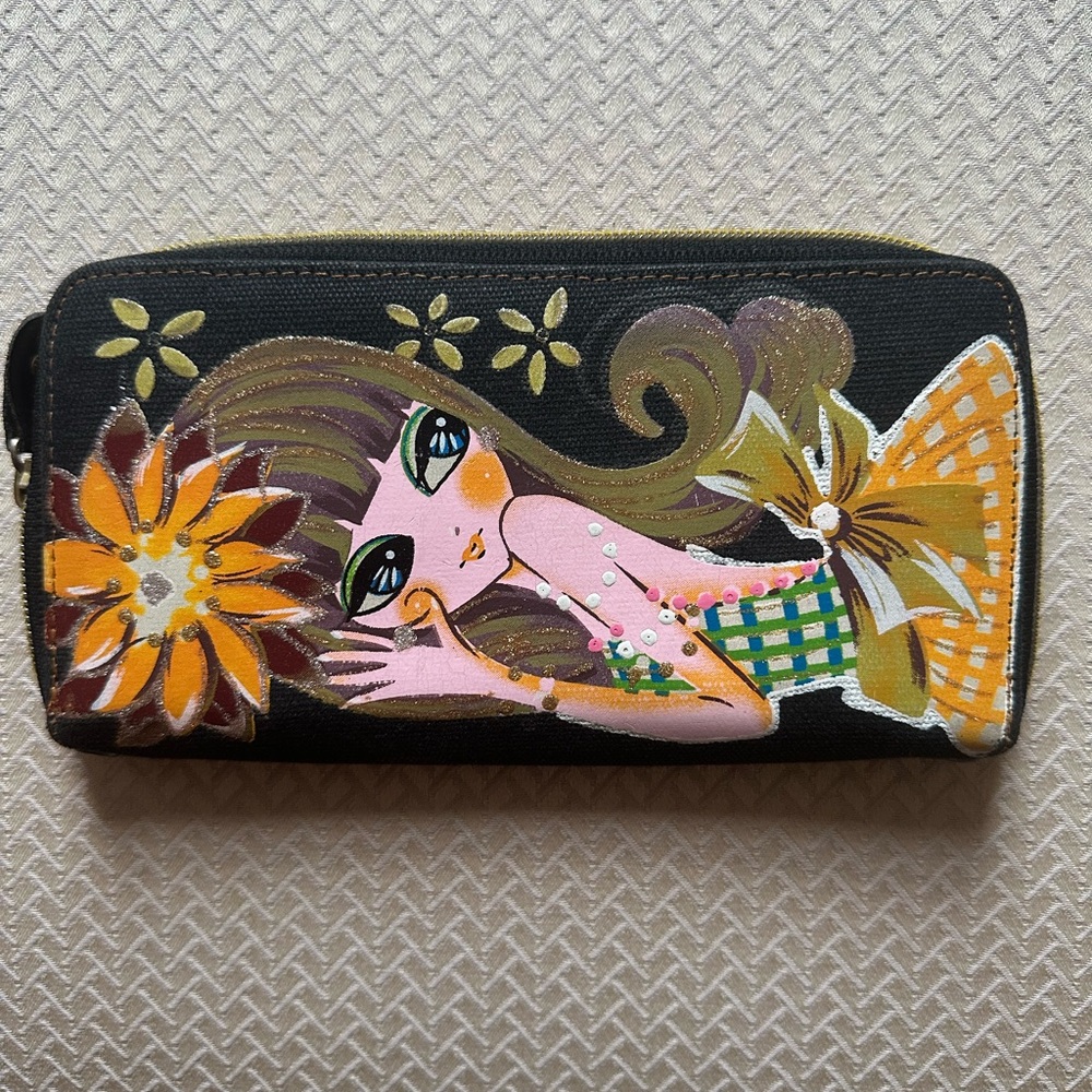 Fun wallet glittery … from Hong Kong